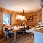 Apartment Casa Giardini In Dolonne - Happy