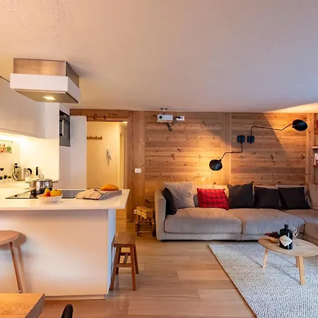 Casa Giardini In Dolonne - Happy Apartment Courmayeur