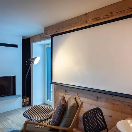 Apartment Casa Giardini In Dolonne - Happy Courmayeur