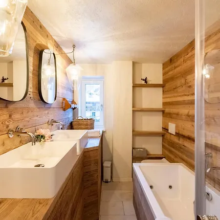 Casa Giardini In Dolonne - Happy Apartment Courmayeur