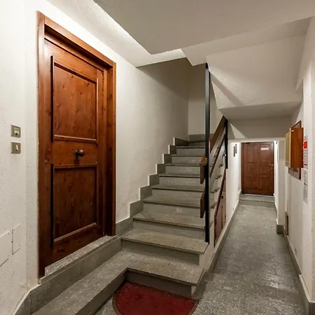 Apartment Casa Giardini In Dolonne - Happy Courmayeur