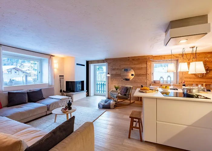 Casa Giardini In Dolonne - Happy Apartment Courmayeur